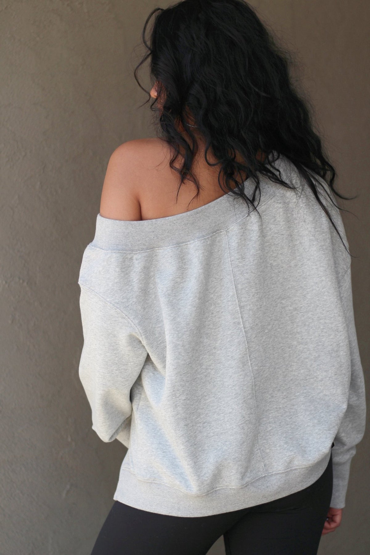 Off The Shoulder Sweatshirt - EMMYDEVEAUX