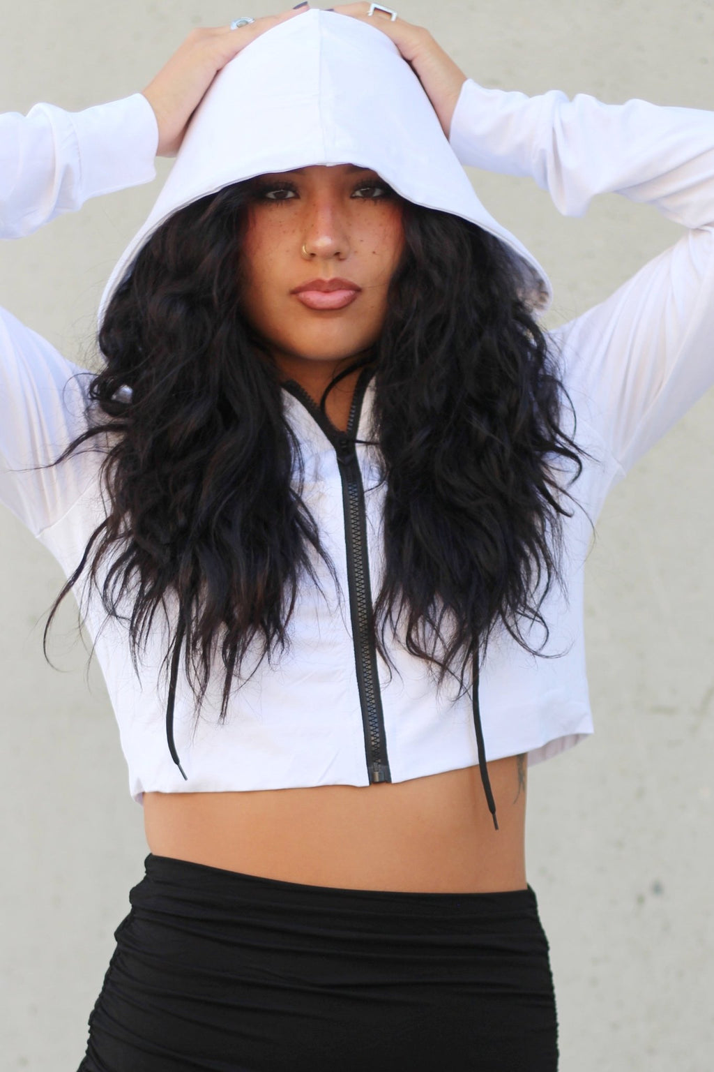 Cropped Hoodie - EMMYDEVEAUX