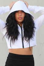 Cropped Hoodie - EMMYDEVEAUX