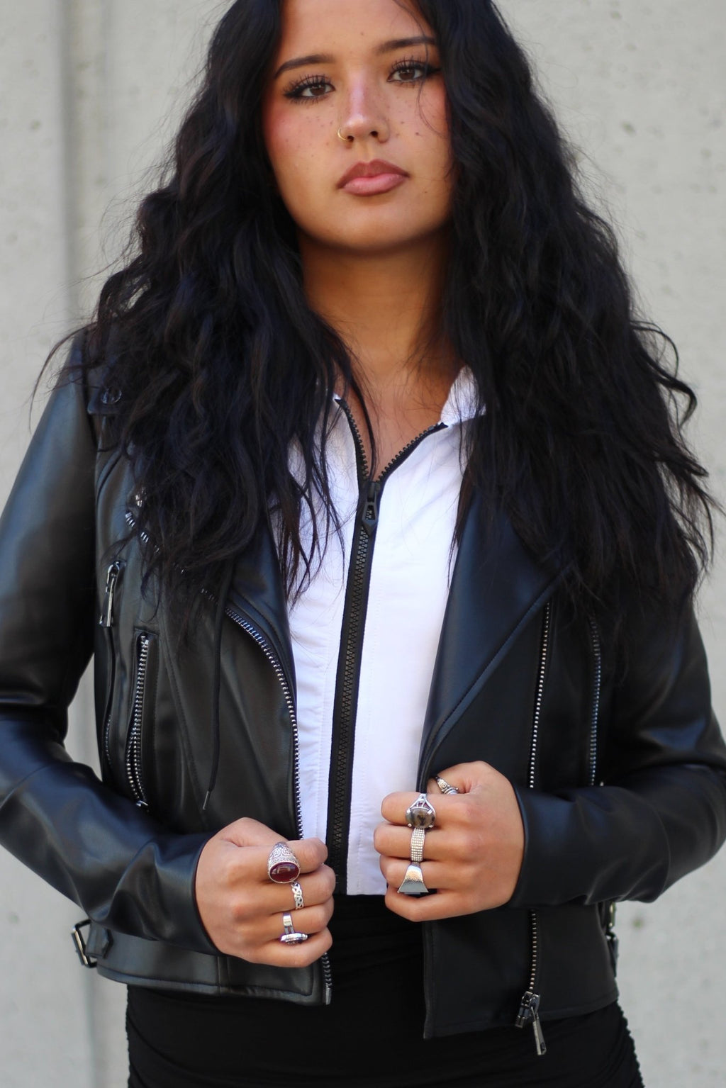 Cropped Hoodie - EMMYDEVEAUX