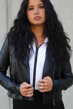 Cropped Hoodie - EMMYDEVEAUX