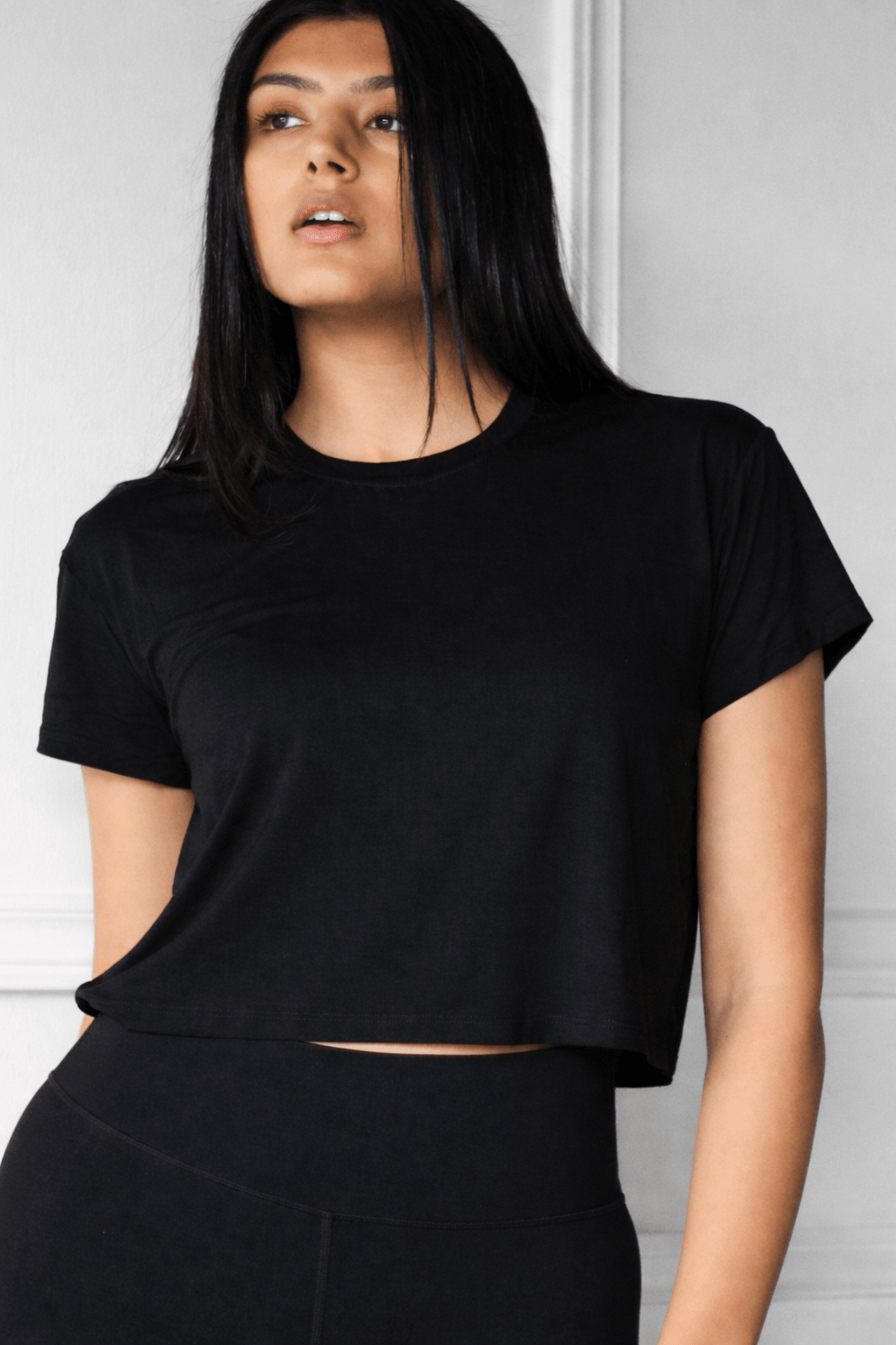 Cropped T-Shirt - EMMYDEVEAUX