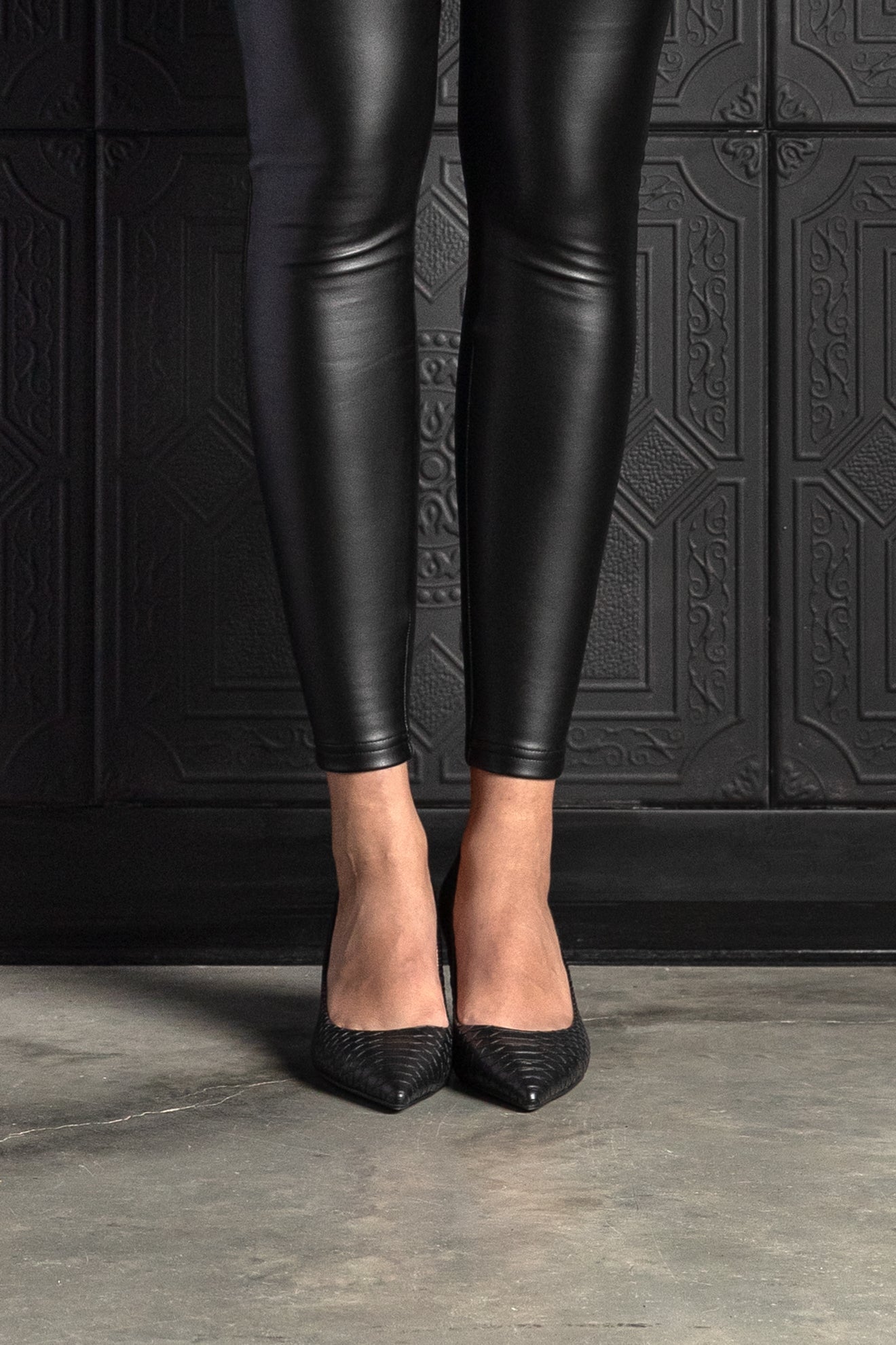 Harper Heel Black Croc - EMMYDEVEAUX