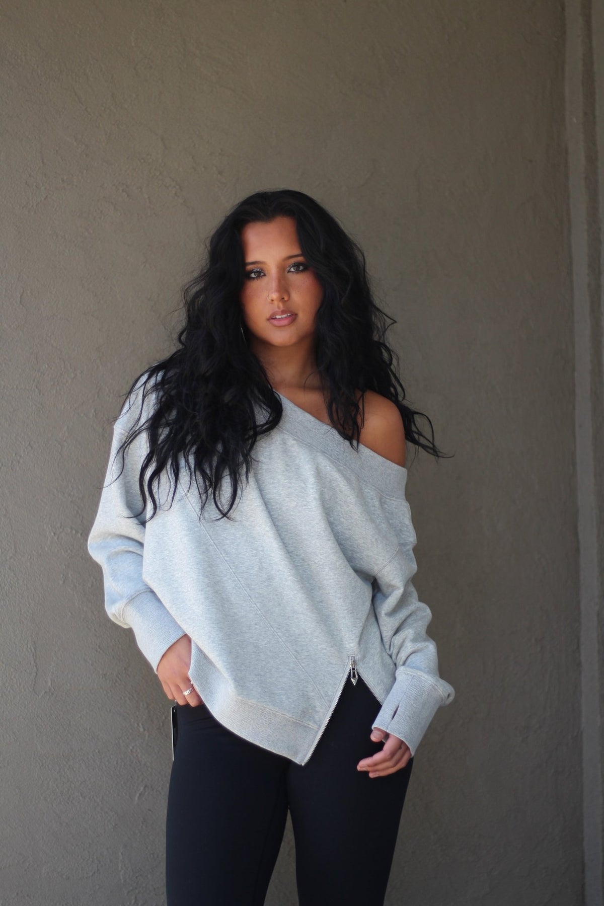 Off The Shoulder Sweatshirt - EMMYDEVEAUX
