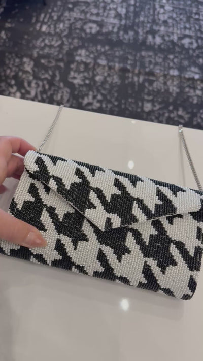 Houndstooth Clutch