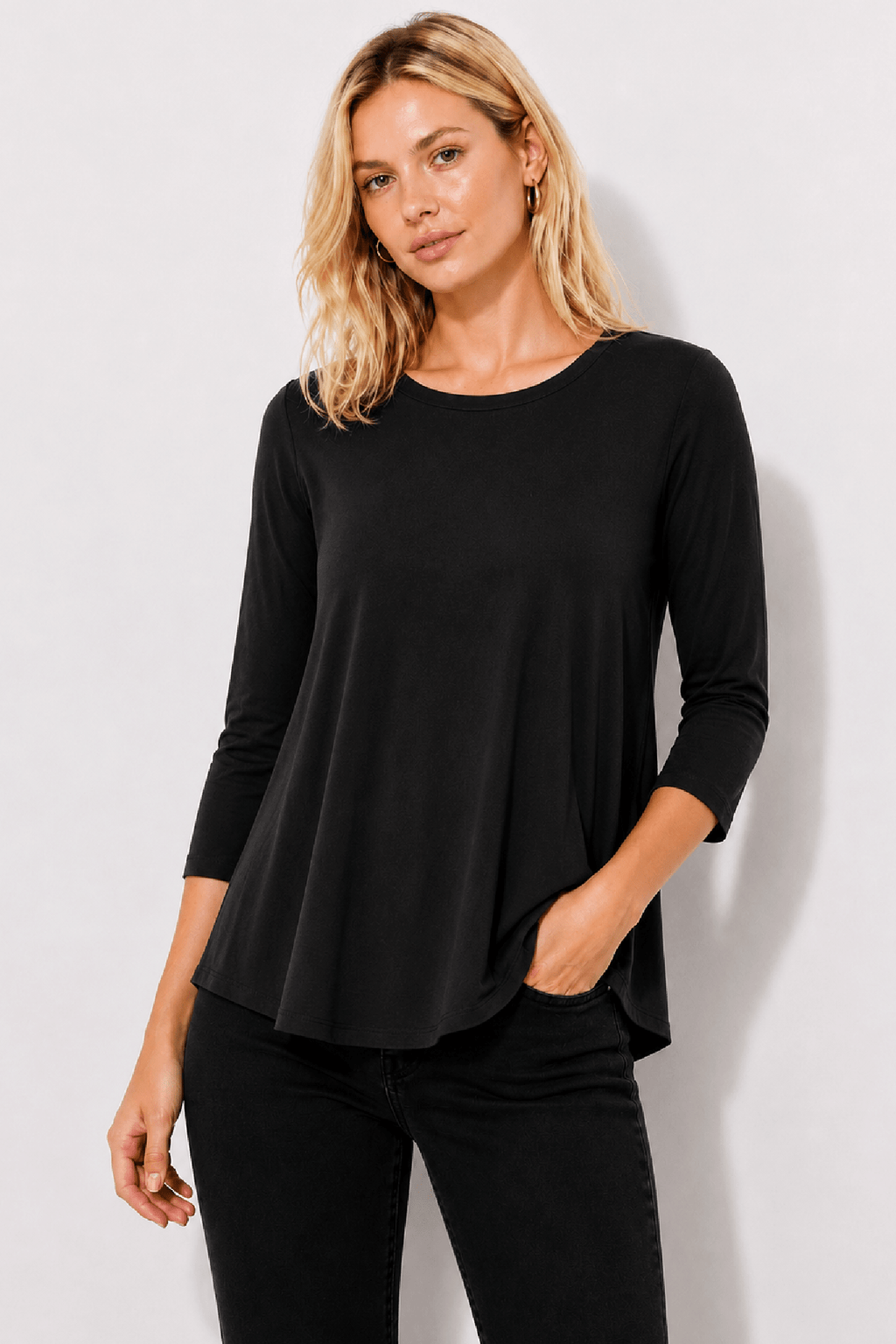 Relaxed 3/4 Sleeve - EMMYDEVEAUX