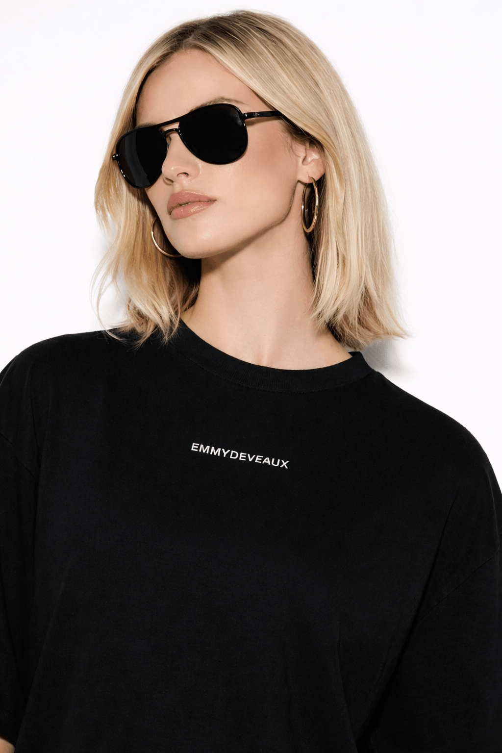 The Oversized T-Shirt - EMMYDEVEAUX